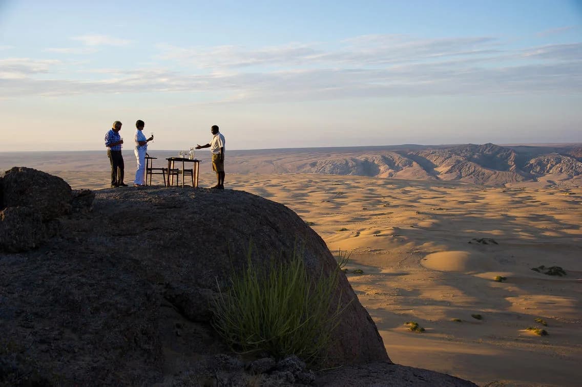 Serra Cafema – sundowners on a rock ledge above the valley