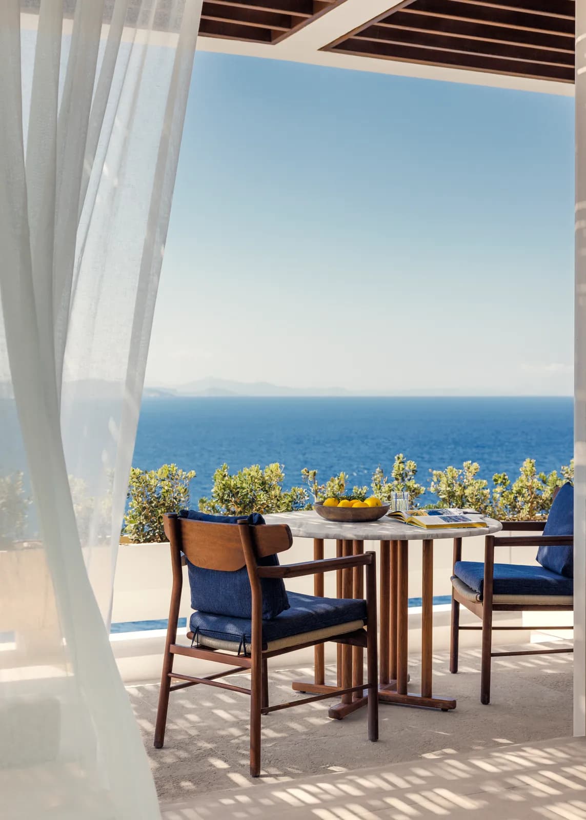 One&Only Kéa Island – a laid table on the terrace