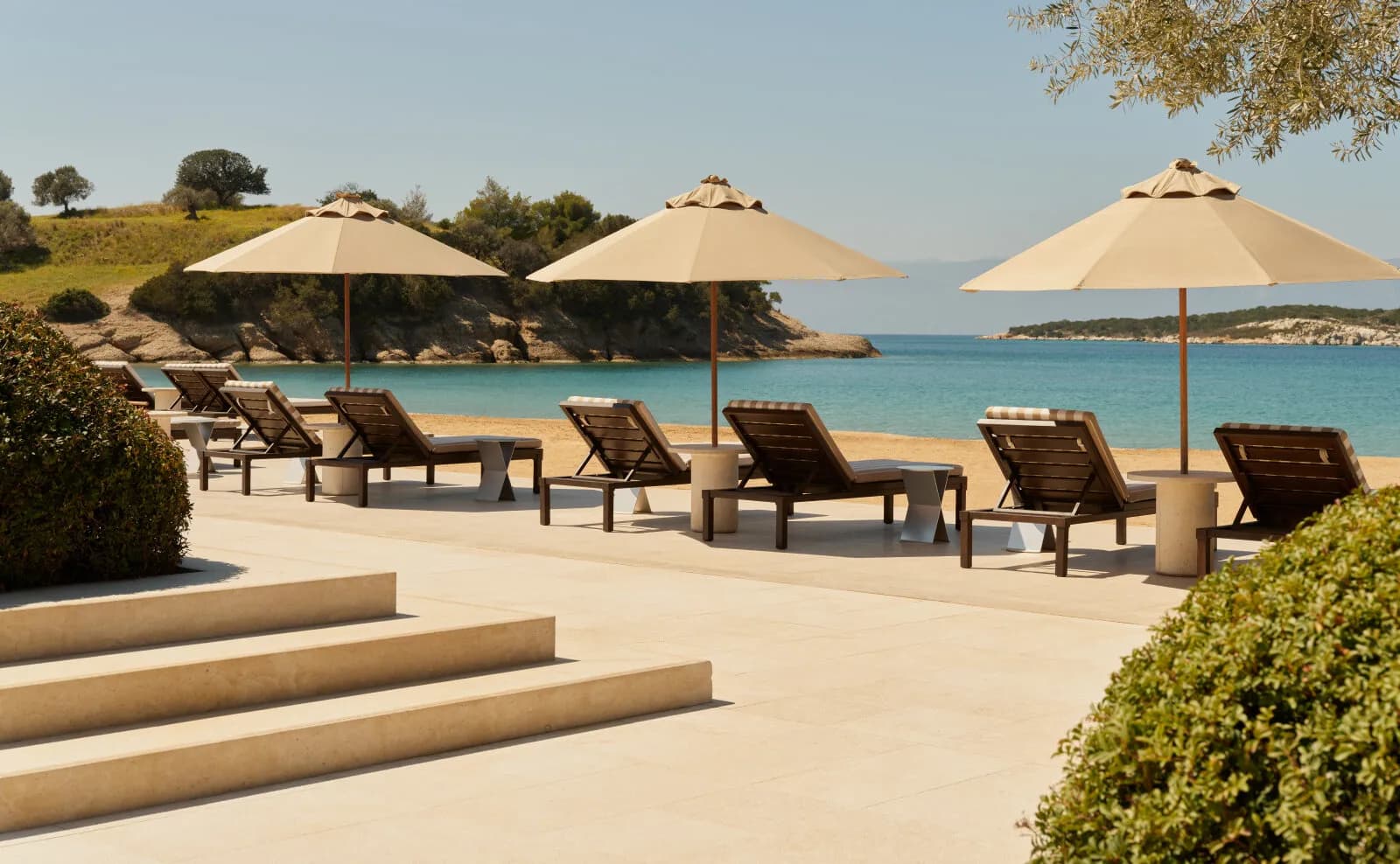 Amanzoe Resort – beach club in Korakia bay