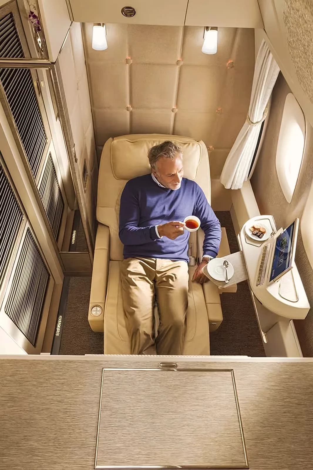 Emirates First Class B777