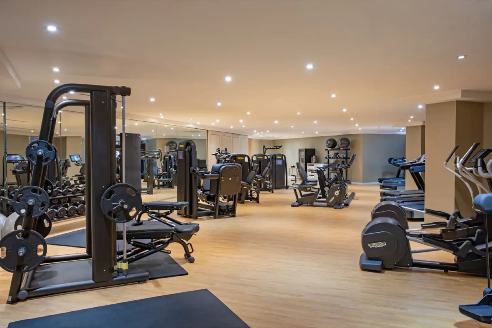 St. Regis Bal Harbour – Fitnesscenter des Hauses
