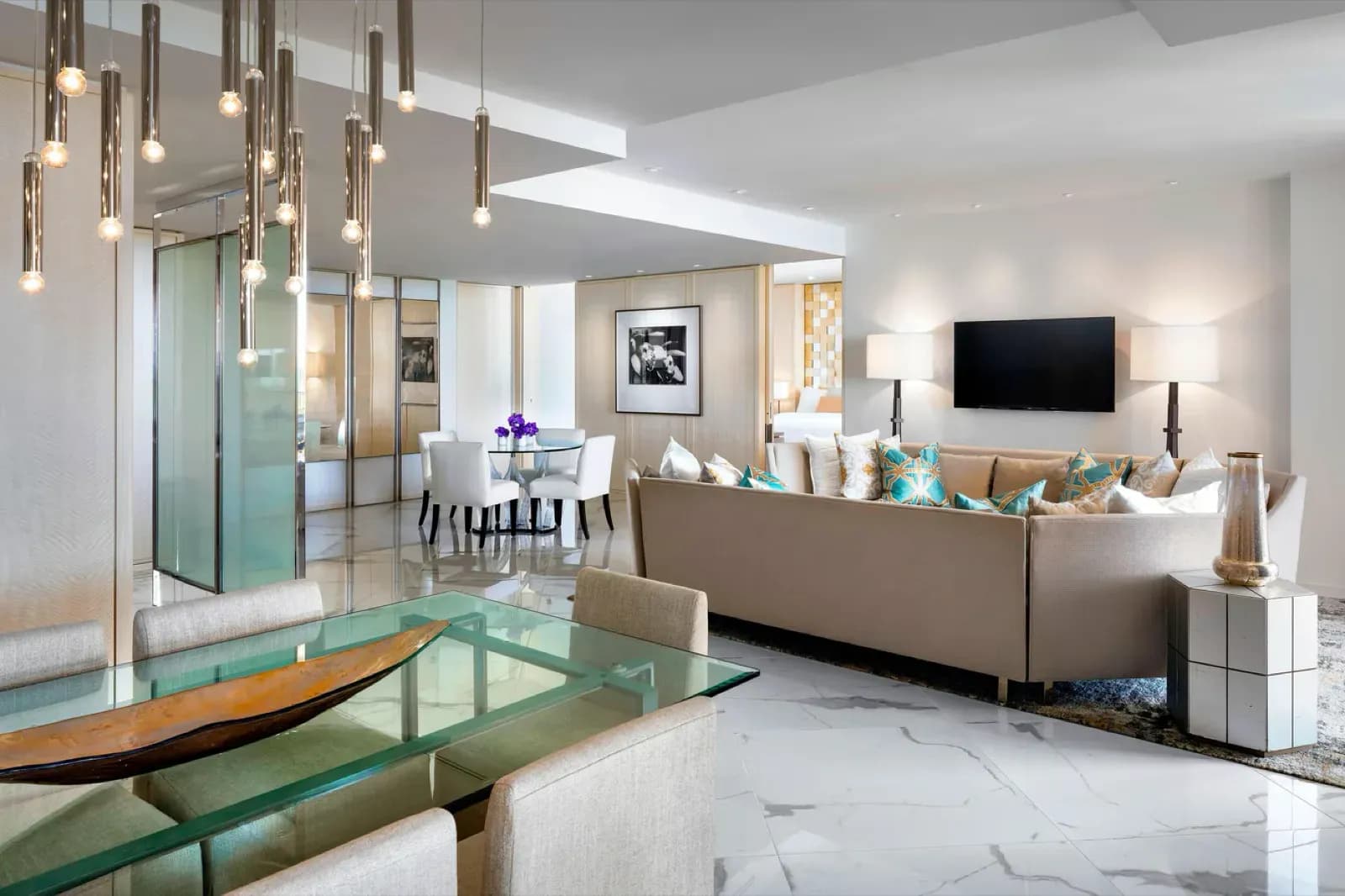 St. Regis Bal Harbour – heller Wohnbereich der Ocean Palace Suite