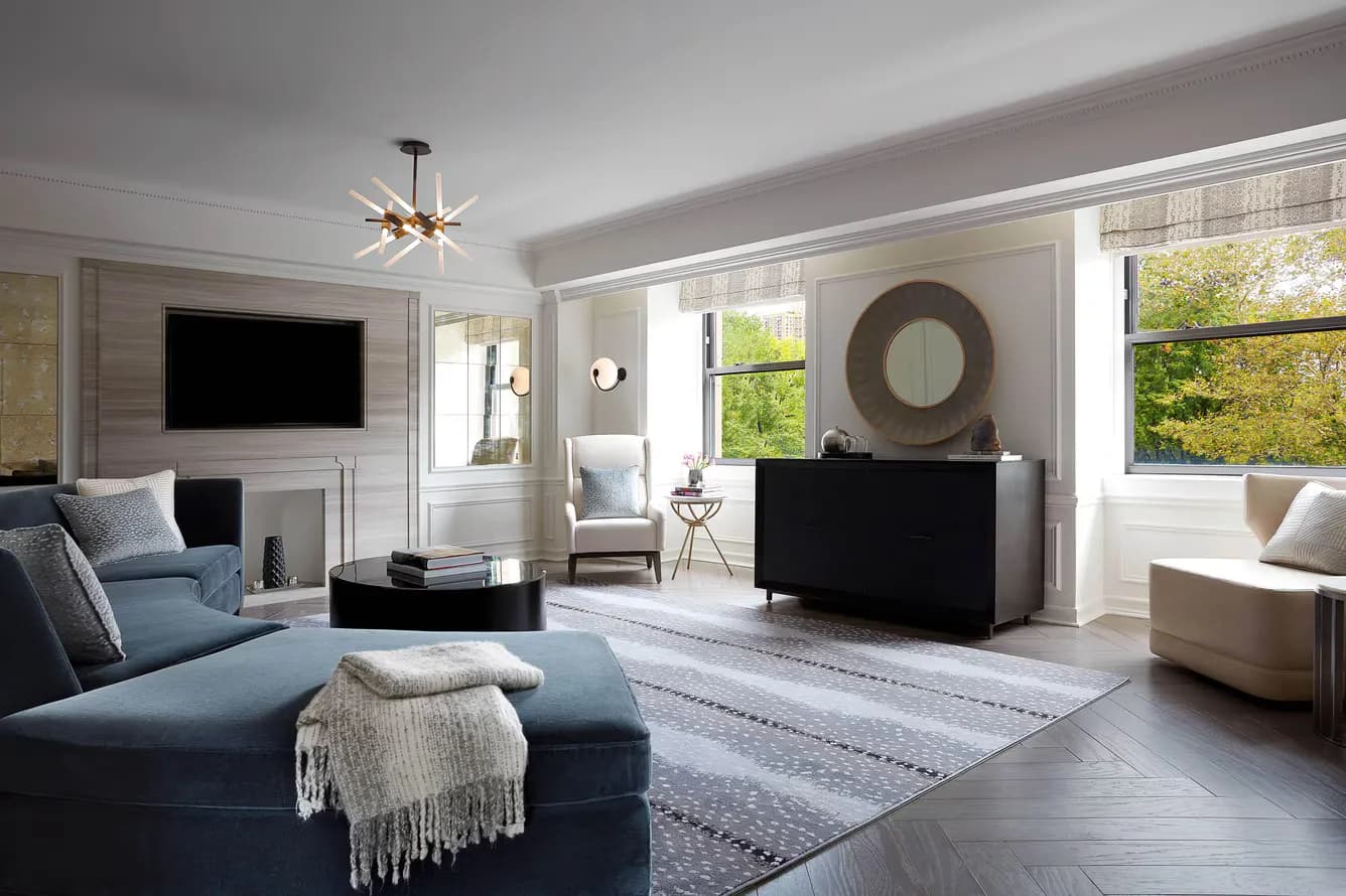 JW Marriott Essex House – living area of a deluxe suite overlooking the park