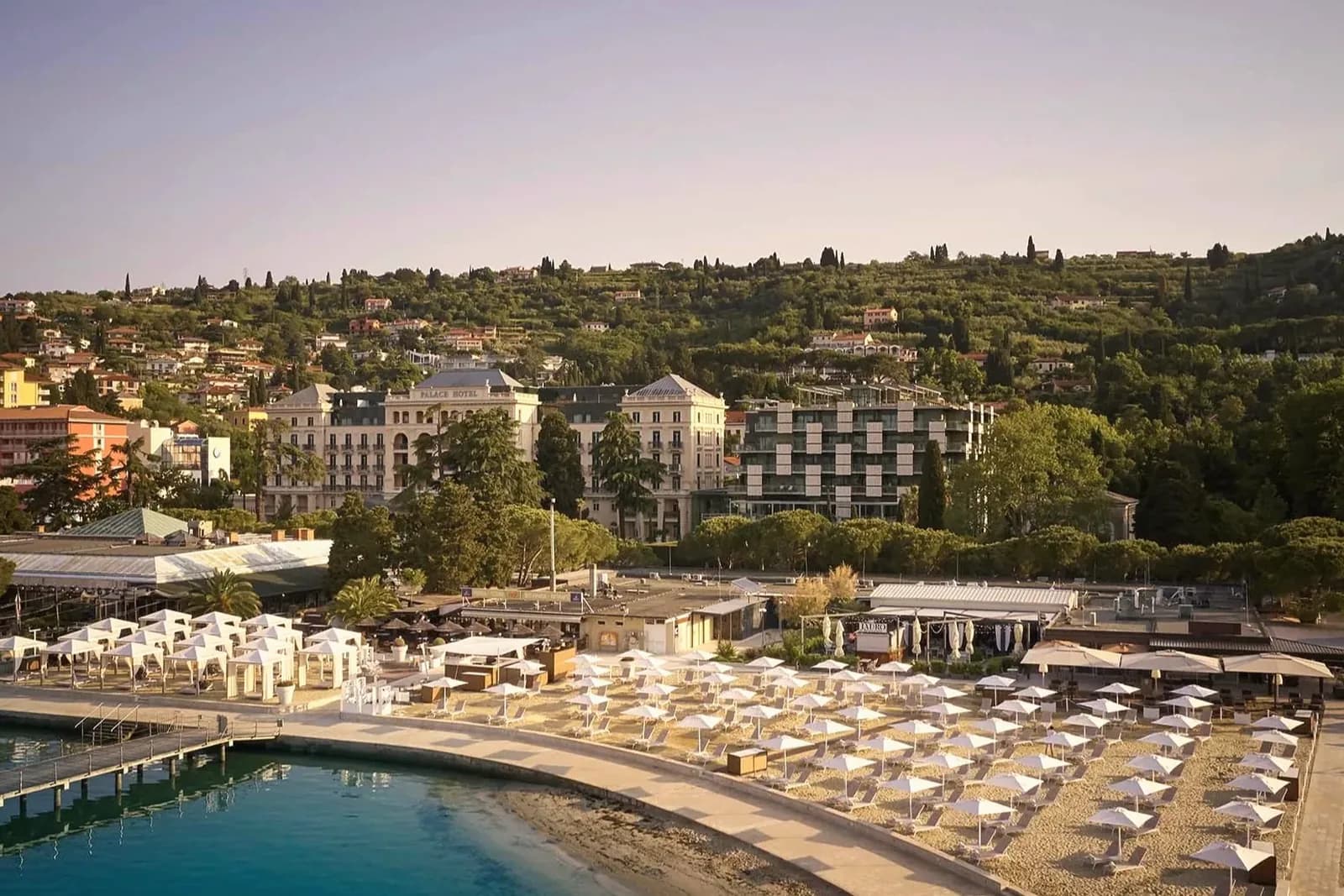 Strand am Palace Hotel Portoroz Slowenien