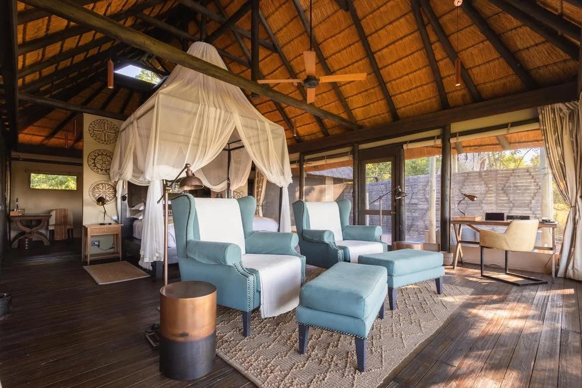 King's Pool – Suite mit Sitzbereich und Moskitonetz