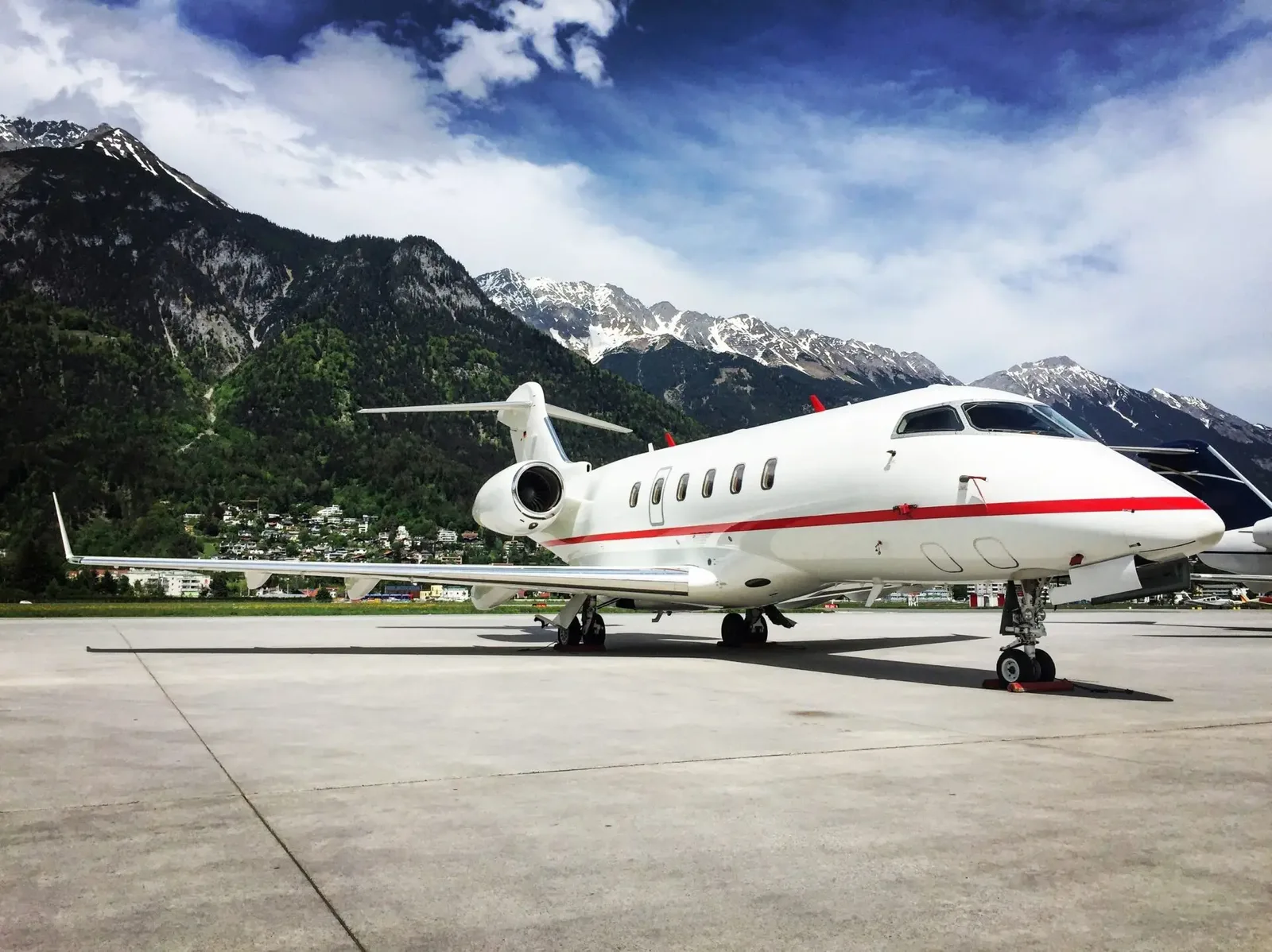 Bombardier Challenger auf dem Vorfeld