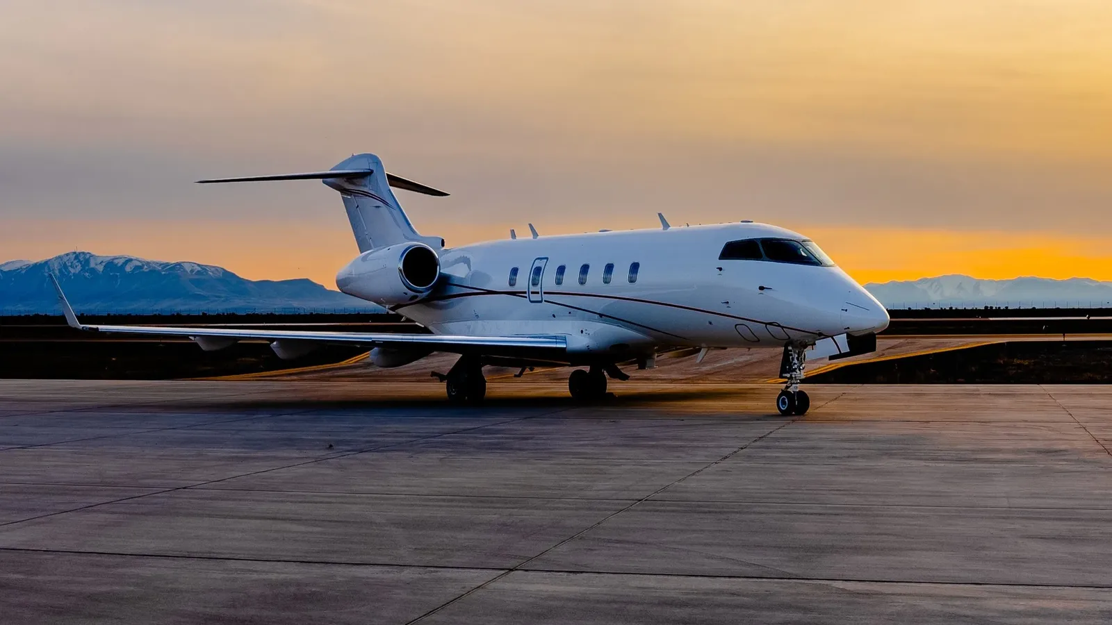 Bombardier Challenger am Boden